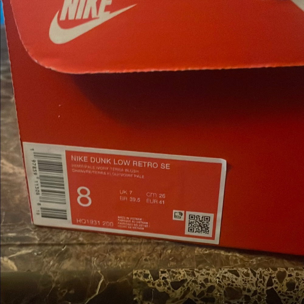 Nike Tan and Cream Sneakers Classic Design - Picture 2 of 3